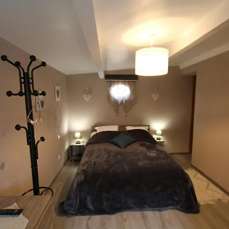 Vakantiehuis La Crieloise 4*